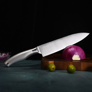 Couteau de cuisine haut de gamme, lame en acier inoxydable avec manche ergonomique pour la cuisine professionnelle et la préparation des aliments à domicile - Product Image 3