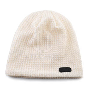 Chapeau beanie uni tendance pour homme, design tricoté extensible et doux, couleurs personnalisées, ajustable, haute qualité, automne-hiver - Product Image 2