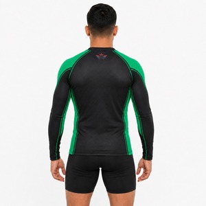 Haut de compression respirant et anti-humidité à manches longues pour entraînement de grappling et MMA en polyester et élasthanne - Product Image 2