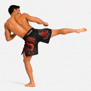 กางเกง MMA Elite รุ่น 205 GSM ผลิตจากโพลีเอสเตอร์ผสมสแปนเด็กซ์ ทนทาน ยืดได้สี่ทิศทาง แห้งเร็ว เหมาะสำหรับการฝึกซ้อมต่อสู้ รับผลิตแบบ OEM และติดฉลากส่วนตัว - Product Image 4