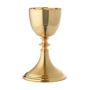 Cáliz de Latón con Cruz, Nuevo Estilo, Artículos Religiosos Católicos de Alta Calidad para la Comunión, Misa y Ceremonias Religiosas, Decorativo - Product Image 3