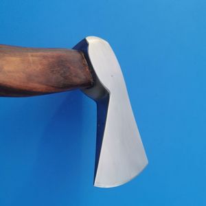 Hache de camping en acier au carbone avec manche en bois pour couper du bois, bushcraft, randonnée, jardinage et travaux généraux - Product Image 2