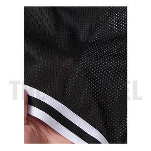 กางเกงขาสั้นผ้าตาข่ายทรงหลวมเอวยางยืดสำหรับผู้ชาย เสื้อผ้ากีฬา กางเกงขาสั้นตาข่ายแบบกำหนดเองสำหรับผู้ชาย - Product Image 6