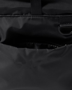 Sac à dos en nylon noir personnalisé avec cordon de serrage, grande capacité, léger, tendance, pour voyage et école, avec fermeture à rabat - Product Image 5