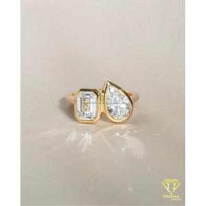 Anillo de compromiso clásico con dos diamantes cultivados en laboratorio, con esmeralda y piedras de corte ovalado, engaste en oro, joyería elegante para mujer. - Product Image 2