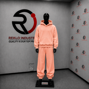 Conjunto de Sudadera con Capucha y Pantalones Jogger Oversize Rosa Melocotón Unisex, Ajuste Holgado, Estilo Casual Urbano, Ropa de Invierno para Descansar - Product Image 3