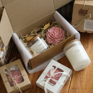 Ensemble de bougies personnalisées AIKUN OEM, bougies en verre d'aromathérapie, cires parfumées et bougies moulées pour la vente au détail et la vente en gros - Product Image 3