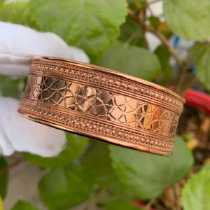 Pulsera Magnética de Cobre con Flor de la Vida, 100% Cobre Sólido, Hermosa Pulsera de Diseño, Hecha a Mano, para Él y Ella - Product Image 1