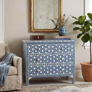 Commode en os incrusté avec plusieurs compartiments de rangement et finition luxueuse - Product Image 1