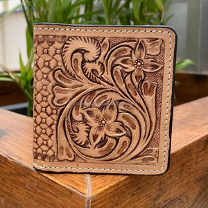 กระเป๋าสตางค์หนังแบบพับสองทบทรงพอดีตัวลายดอกไม้และเรขาคณิตกระเป๋าเงินคาวบอยหนังแท้แบบมินิมอลลิสต์ - Product Image 2