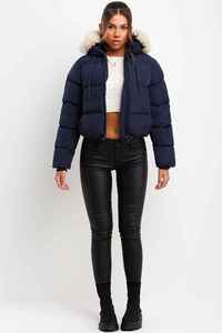 Veste matelassée marine pour femme avec capuche à bordure en fourrure, fermeture éclair, manches longues, style hiver, couleur unie, polyester épais enduit - Product Image 3