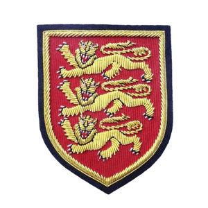 Badges et écussons uniformes personnalisables brodés à la main en fil d'or OEM, badges de blazer personnalisés en fil de soie - Product Image 1