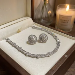 Ensemble collier et boucles d'oreilles en argent plaqué zircon de haute qualité, simple et élégant, pour femmes, pour mariage et soirée - Product Image 1