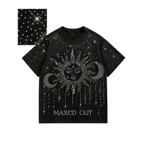 T-shirt Homme Oversize Coton Lourd Noir Délavé avec Motif Strass Soleil et Lune, Style Streetwear Scintillant, OEM - Product Image 1