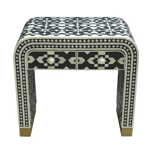 Mesa Consola con Incrustaciones de Hueso – Diseño Geométrico de Flecha Hecho a Mano, Mesa de Entrada en Blanco y Negro - Product Image 3