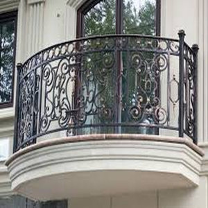 Barandillas de Balcón de Hierro Forjado de Alta Gama Diseñadas para Ofrecer una Protección Excelente y una Majestuosa Elegancia Arquitectónica - Product Image 4