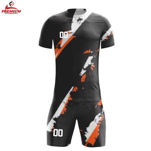 Qualité supérieure, manches courtes, respirant, été, uniforme de football personnalisé de haute qualité, 100% polyester, protection UV, antibactérien - Product Image 5