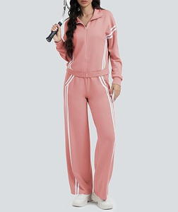 Ensemble de survêtement tricoté pour femme, design personnalisé, coupe ajustée, vêtements de sport de luxe, tenue décontractée douce pour femme, legging de jogging, ensemble de survêtement - Product Image 4