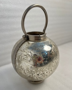 Luxury Glass <b>Candle</b> Lamp With Durable Steel Border For Modern Interior Decoration And Romantic Lighting Atmosphere - Product Image 2
