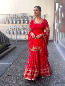 Diseños personalizables de traje indio Gharara Salwar para mujeres Punjabi Girl Sarara estilos hermosos vestidos nuevos al por mayor para adultos - Product Image 1