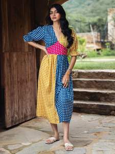 Nouvelle collection de robes maxi imprimées de style droit pour les fêtes à la plage, tenue de créateur pour un cadeau d'anniversaire, disponible chez Wholesale Dresses. - Product Image 4