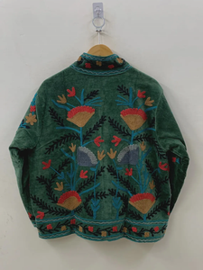 Veste d'hiver Suzani en velours vert faite à la main Manteau de festival court brodé de fleurs Remplissage en coton respirant Tricoté traité - Product Image 3