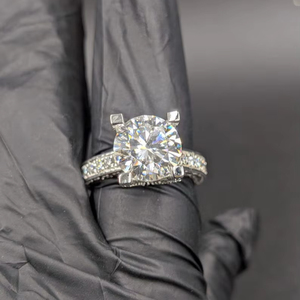 Anillo Grande de Moissanita con Corte Redondo y Halo, Plata 925 Original, Joyería Fina para Aniversario, Regalo Encantador para Novias - Product Image 6