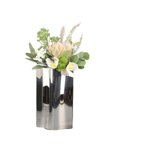 Best Selling Home Decorative Metal Vase Handicraft <b>Table</b> Vase Wholesale Price From Indian Supplier - Product Image 1