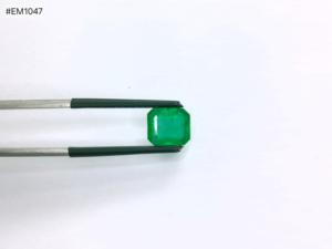 Esmeralda Zambiana Natural Octogonal Premium, Corte Facetado Octogonal, 6.82ct, Gema Suelta de Alta Calidad, Color Intenso, Claridad Excelente - Product Image 3