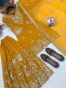 ENHANCE THE BEAUTY OF YOUR WARDROBE WITH THIS NEWLY LAUNCHED <b>KURTI</b> FLARED PLAZZO SET - Product Image 2