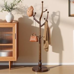 Perchero industrial de metal y madera con ganchos y estante para almacenamiento en la entrada - Product Image 2