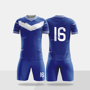 Uniformes de Fútbol Sublimados Personalizados al por Mayor, Conjuntos de Alta Calidad, Transpirables, de Secado Rápido, Tela 100% Poliéster, Nombre y Número del Equipo Personalizados - Product Image 4