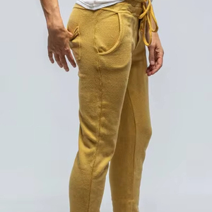 Pantalones de chándal de felpa 100% algodón personalizados, de peso pesado, con lavado ácido vintage, para hombre, de corte oversize, pierna ancha, holgados, desgastados y con pedrería - Product Image 4