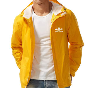 Veste coupe-vent décontractée en tissu respirant, offrant un style confortable de veste d'hiver pour une utilisation active au quotidien - Product Image 3