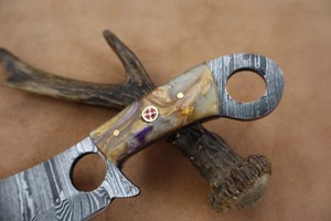 Cuchillo EDC de hoja fija de acero de Damasco de 6 pulgadas hecho a mano con mango de resina y funda de cuero, OEM, Full Tang, para caza, desollado y camping, Nordic Forge - Product Image 4