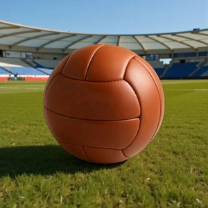 Ballon de football vintage haut de gamme en cuir véritable, avec panneaux faits à la main, design rétro, coutures durables, à vendre - Product Image 2