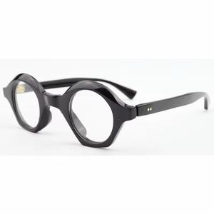 Lunettes rectangulaires en corne faites à la main, design artisanal naturel d'Uttar Pradesh, thème animalier, objet de collection HASAN CRAFT HC-0001 - Product Image 3