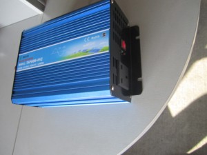 Inversor de Onda Sinusoidal Pura 600W 1200W con Pico de Potencia, Convertidor de CC a CA Monofásico de Doble Salida 10A/3A 50/60 Hz para Sistema de Energía Solar - Product Image 4