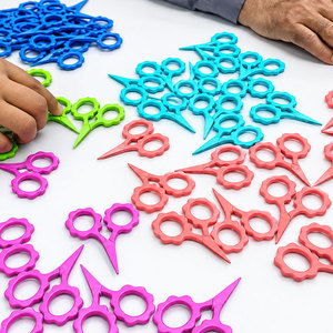 Tijeras de Bordado con Mango de Flores de Color Personalizado, Mini Tijeras para Cortar Hilo de Coser, Tijeras para Manualidades - Product Image 6