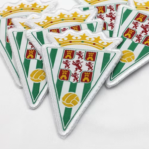 Patchs brodés sur mesure de haute qualité, très demandés, pour un design personnalisé avec des décorations en dentelle au meilleur style - Product Image 2