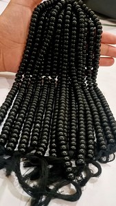 Perles lisses en spinelle noire naturelle, forme ronde, 8 pouces de long, brins unis - Product Image 4