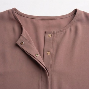 Abaya Modeste Style Dubaï pour Femmes Musulmanes en Tissu Polyester Coton Écologique Respirant – Design Formel pour Soirées - Product Image 4