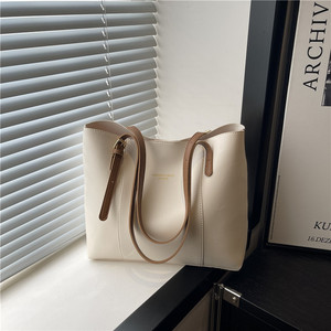 Bolso de Hombro Casual de Viaje para Mujer, de Cuero PU, Gran Capacidad, Versátil, Diseño de Moda Verano 2026 - Product Image 3
