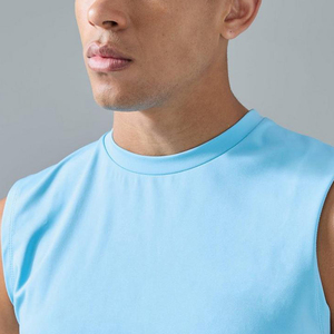 Camiseta sin mangas ajustada para hombre, chaleco de gimnasio para entrenamiento, con logo personalizado, de secado rápido, 100% poliéster, estilo casual urbano, al por mayor - Product Image 5