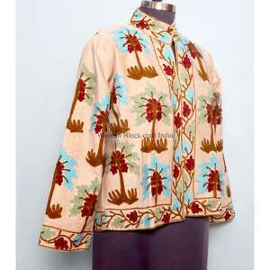 Chaqueta de algodón cotrize hecha a mano, ecológica, de estilo playero, para invierno, informal, para mujer, con cierre de botones y bordado floral. - Product Image 4