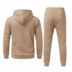 Conjunto Deportivo Personalizado para Hombre, Chaqueta Ligera y Pantalones para Entrenamiento y Actividades al Aire Libre - Product Image 4