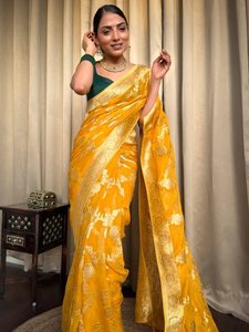 Sari de seda Banarasi con tejido Zari para fiestas, con blusa sin coser, amarillo 69961 - Product Image 1