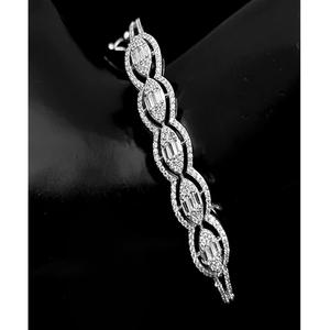 กำไลข้อมือดีไซน์เก๋ประดับเพทายชุบเงินคุณภาพพรีเมียมแบบเปิดได้สำหรับผู้หญิงและเด็กผู้หญิง คอลเลคชั่นสำหรับงานปาร์ตี้ - Product Image 1