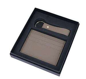 ชุดกล่องของขวัญกระเป๋าสตางค์แบบสั้นพร้อมที่ใส่บัตรหนัง PU Saffiano พิมพ์โลโก้ได้ พร้อมพวงกุญแจ สำหรับสุภาพสตรี แบบเปิดปิดง่าย - Product Image 3