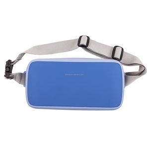 Riñonera Impermeable de Silicona Azul Claro, Minimalista, Manos Libres, con Correa Ajustable y Hebilla Segura - Product Image 6